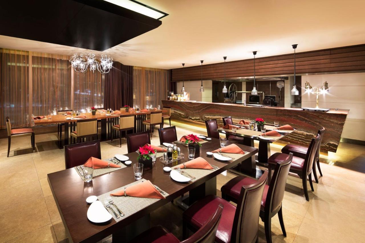 Sheraton Grand Hotel