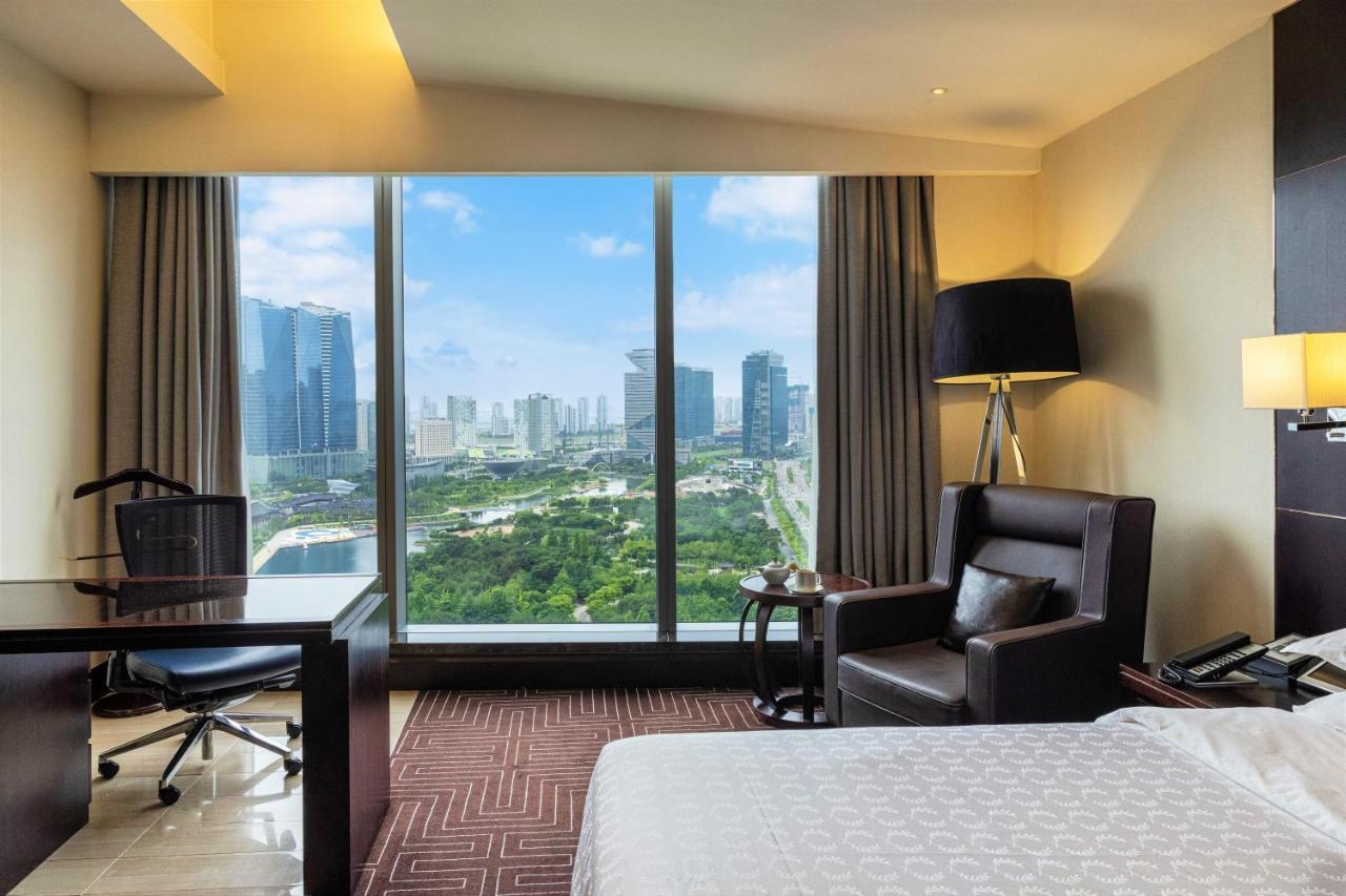 Sheraton Grand Hotel