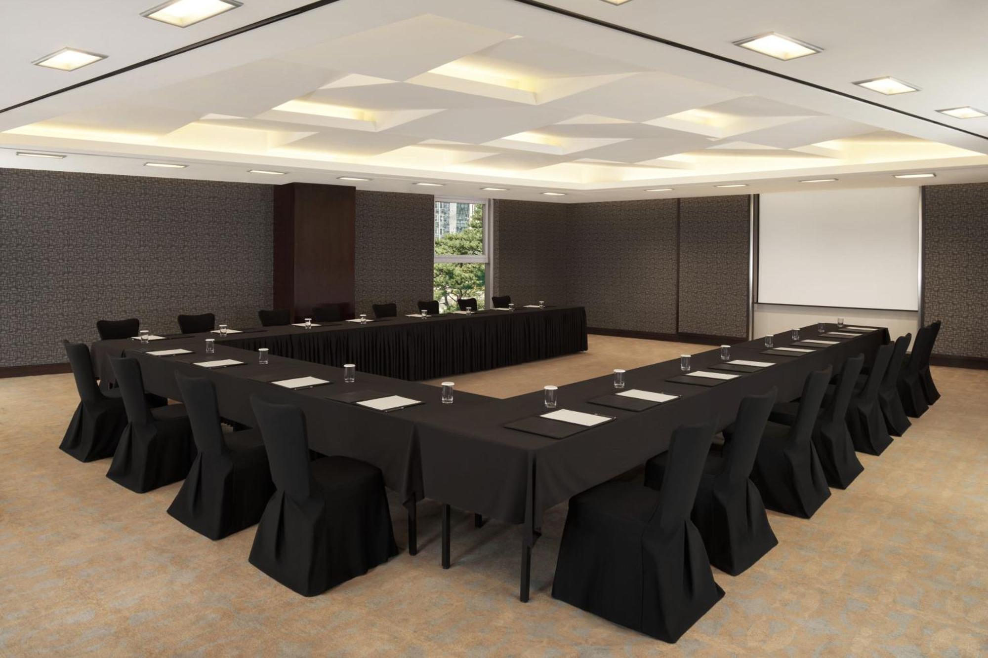Hotel Sheraton Grand 5*